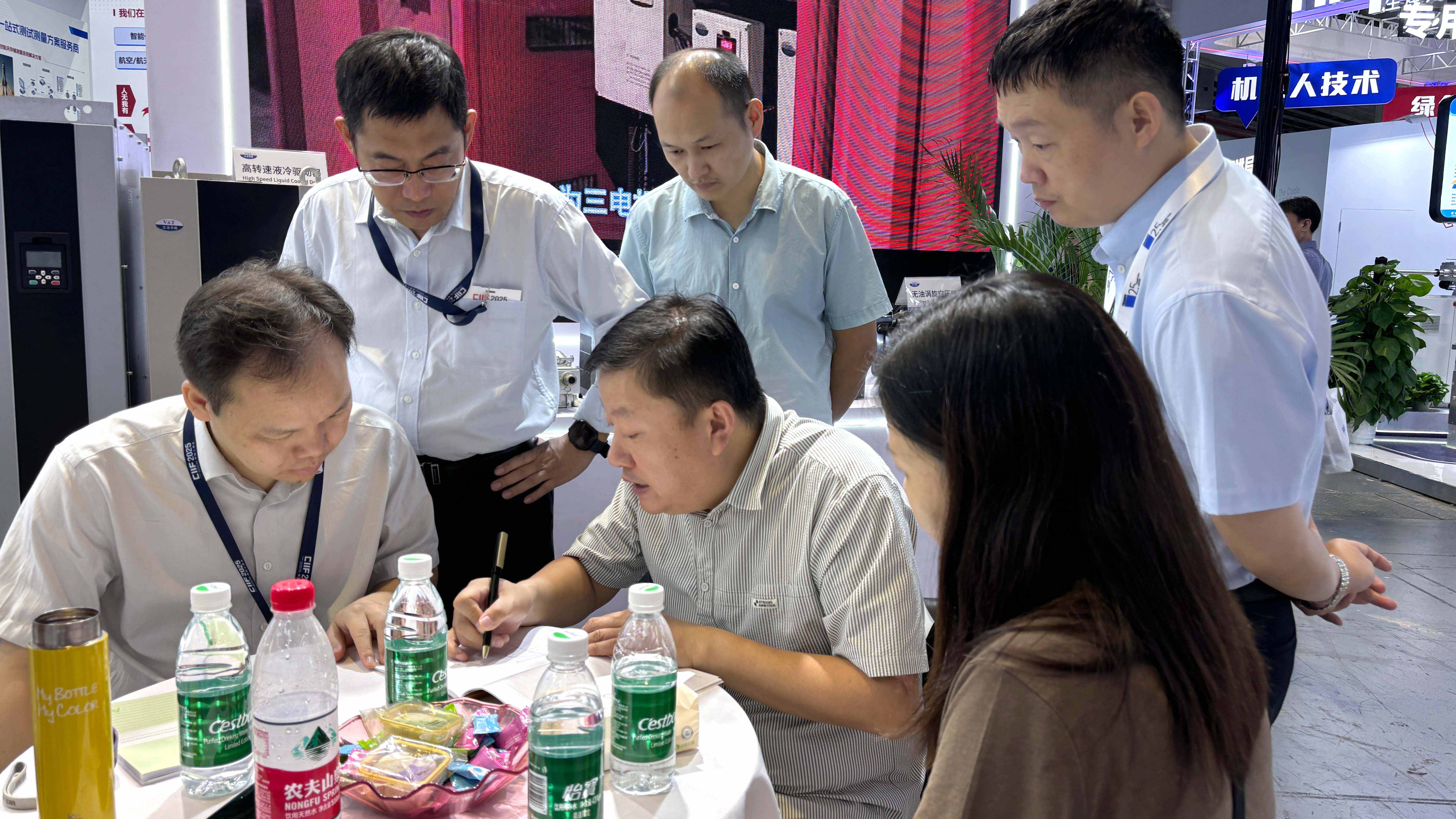 8868体育官网登录入口2025上海工博会圆满收官！